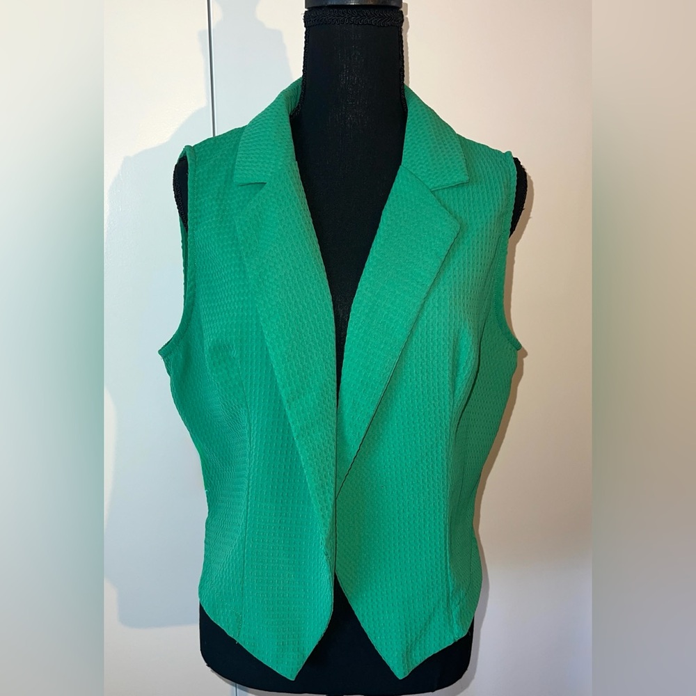 SHEIN Vibrant Green Sleeveless Blazer